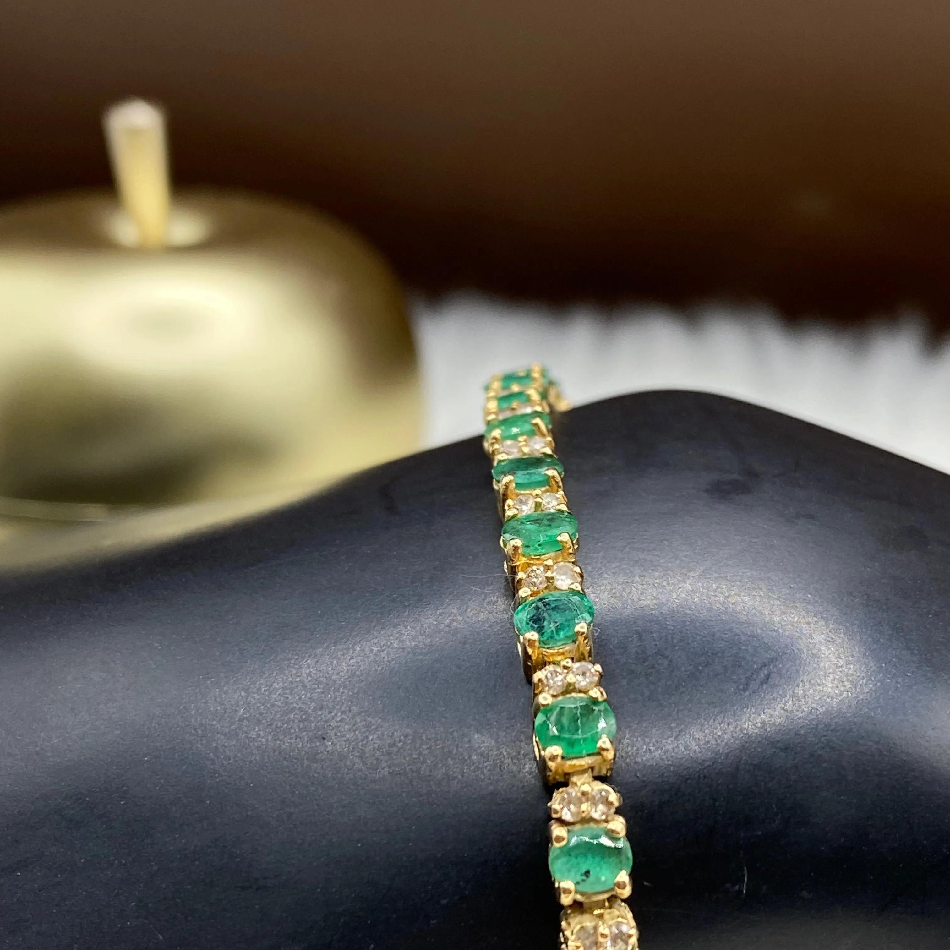 14K Yellow Gold Diamond Tennis Bracelet Ct Dia/Emerald / 10.3gr / 4.2mm / 7in