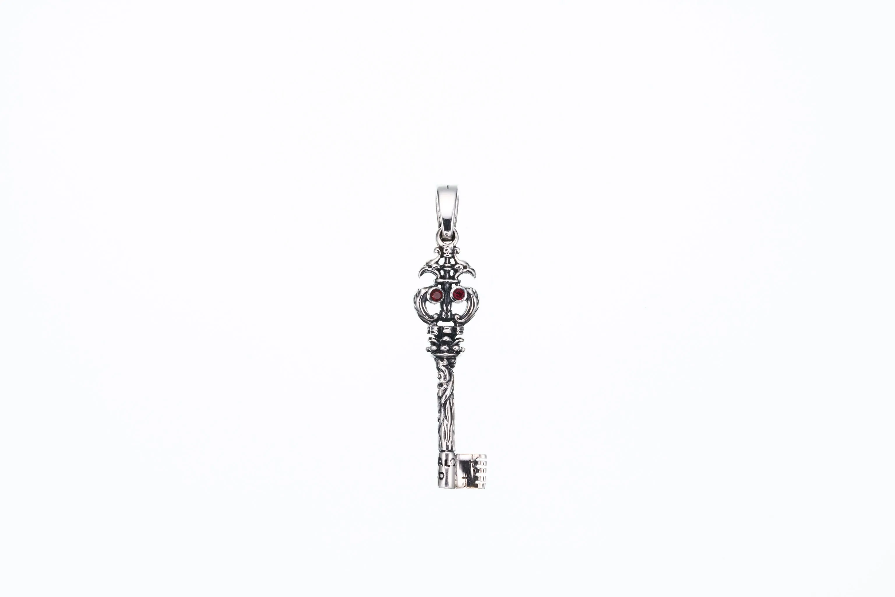 Antique Key : Type2 (S) (Garnet & Sapphire)