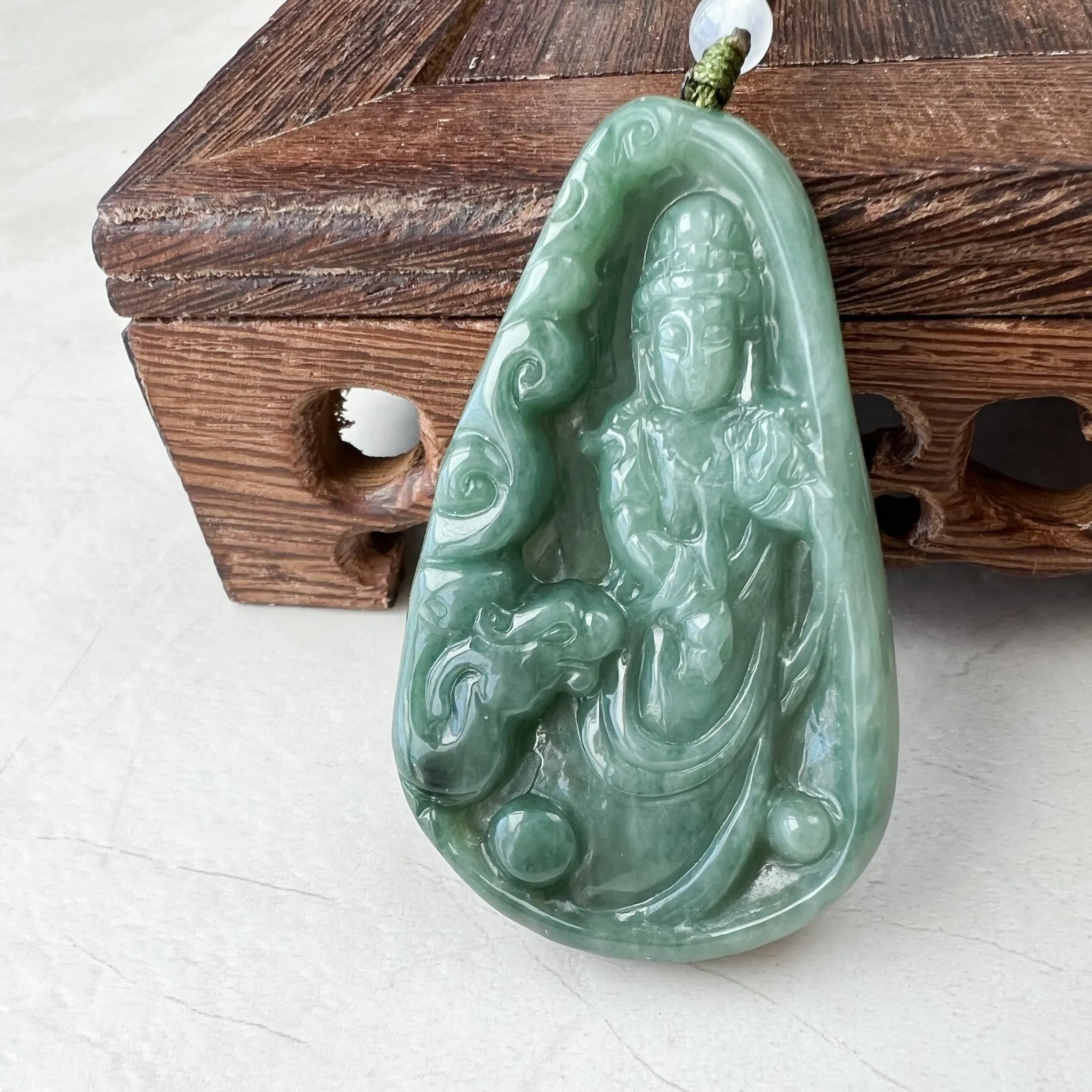 Jadeite Jade Guan Yin Avalokiteshvara and Dragon Carved Pendant Necklace, Quan Am, YJ-1221-0210864