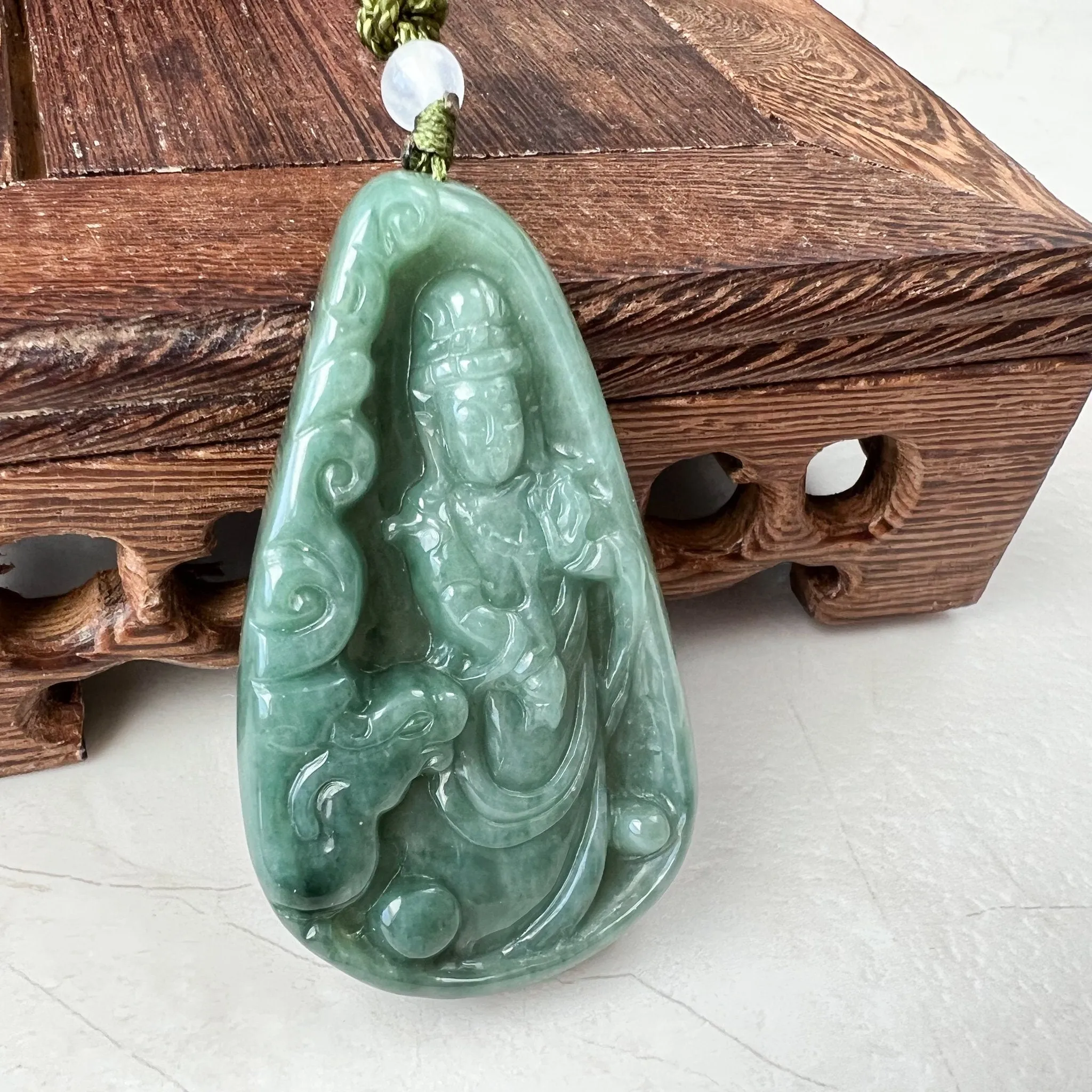 Jadeite Jade Guan Yin Avalokiteshvara and Dragon Carved Pendant Necklace, Quan Am, YJ-1221-0210864