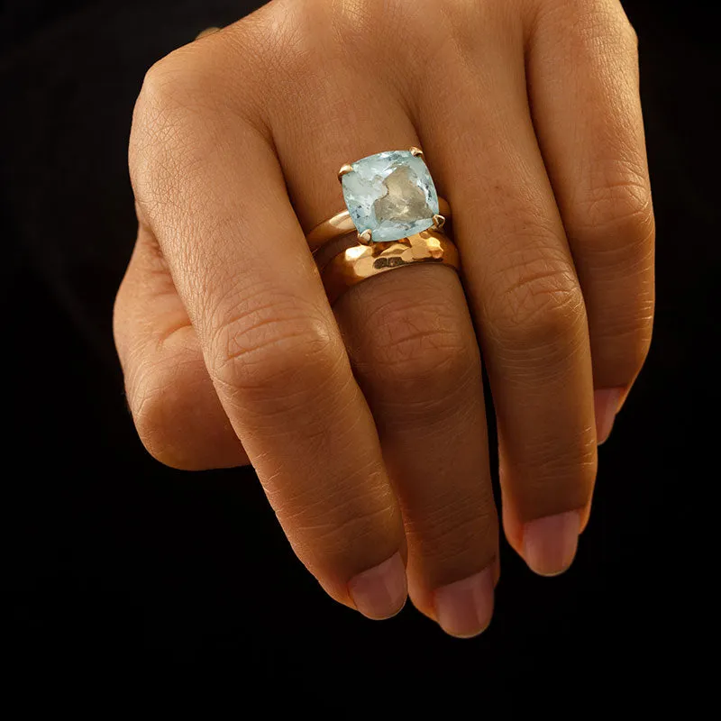 Kara Ring, Aquamarine, 9kt Yellow Gold