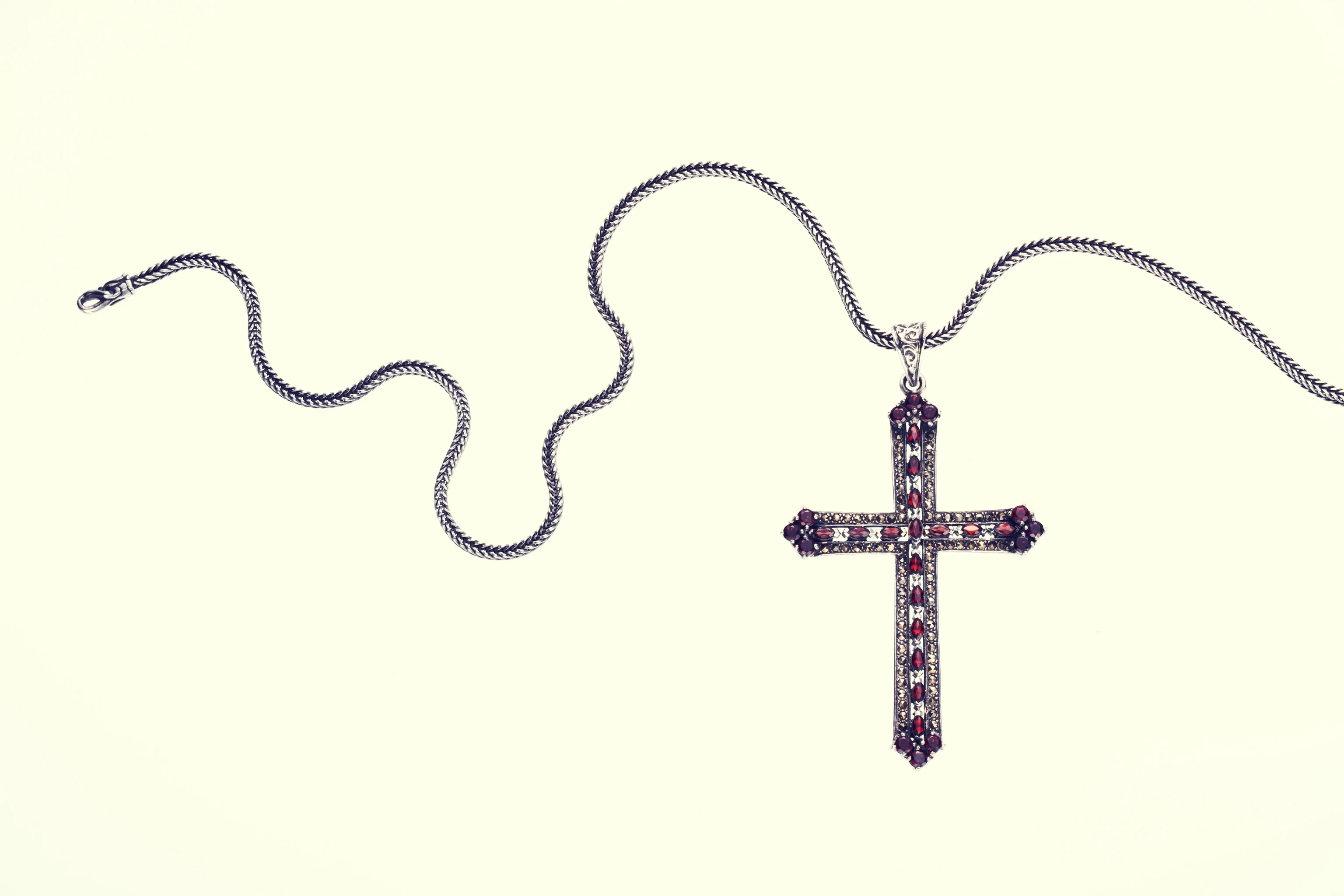 Marcasite Cross Pendant : M (Garnet)