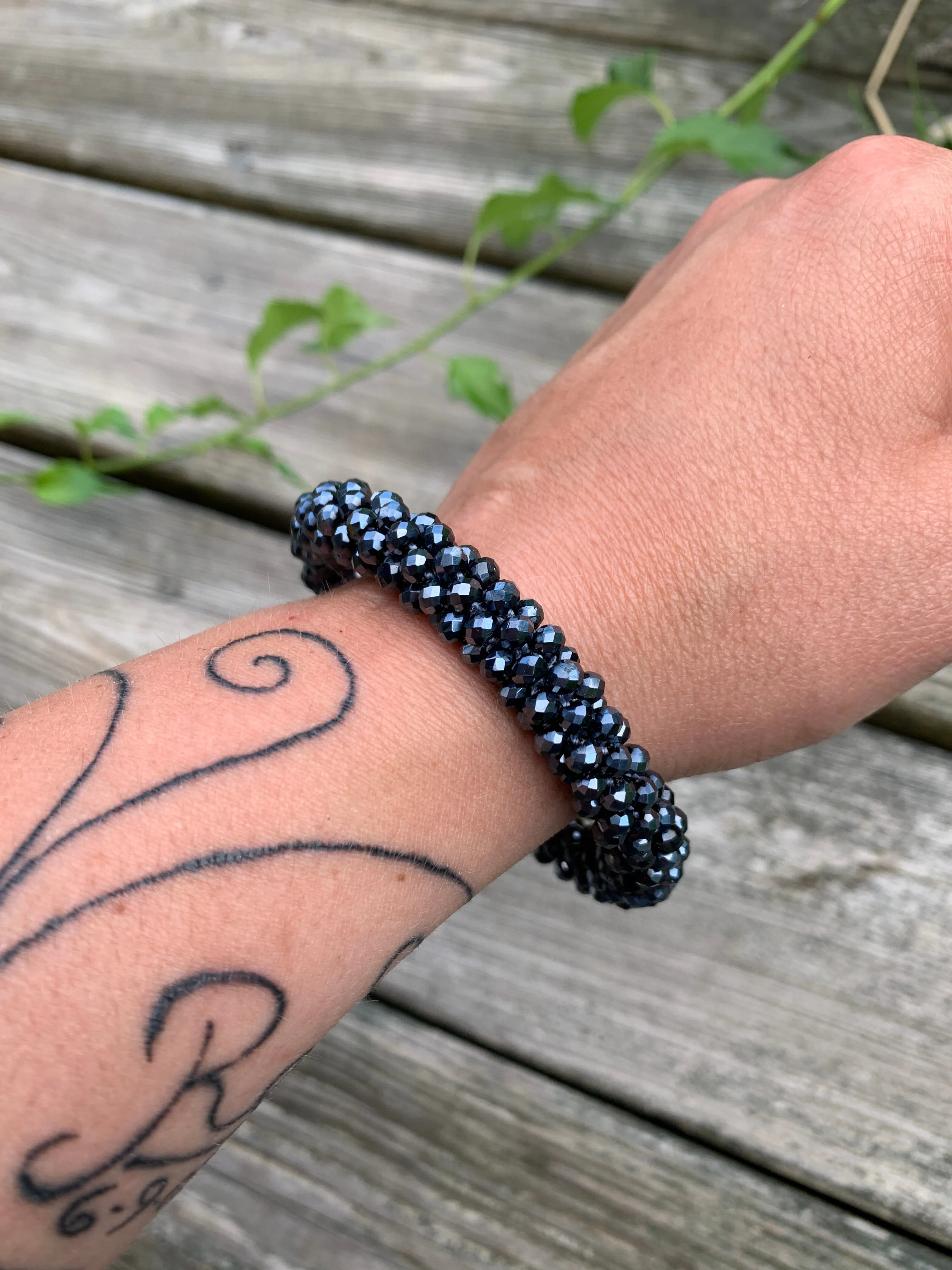 Metallic sapphire crystal bracelet