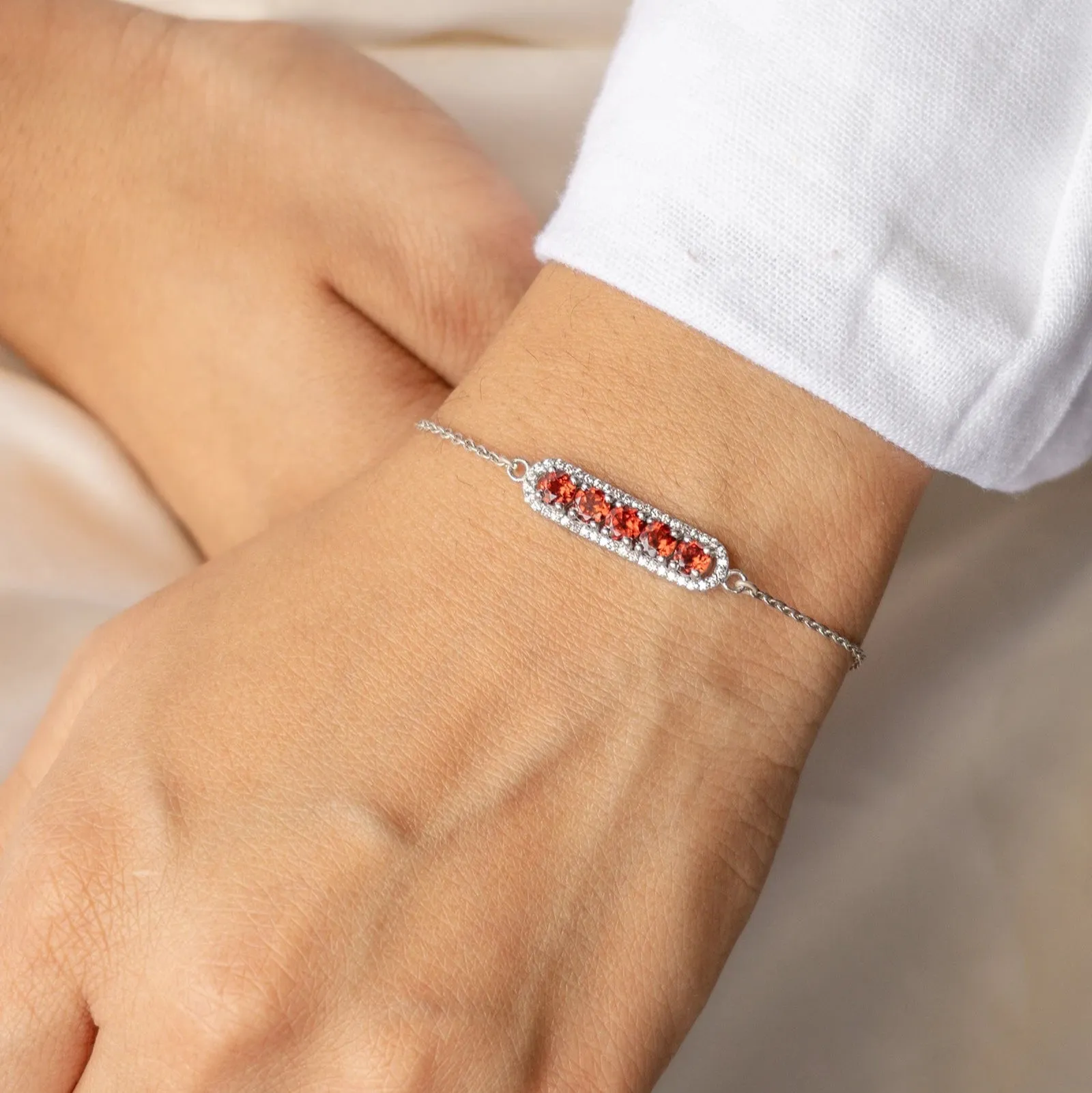 Unfading Tie Garnet Bracelet